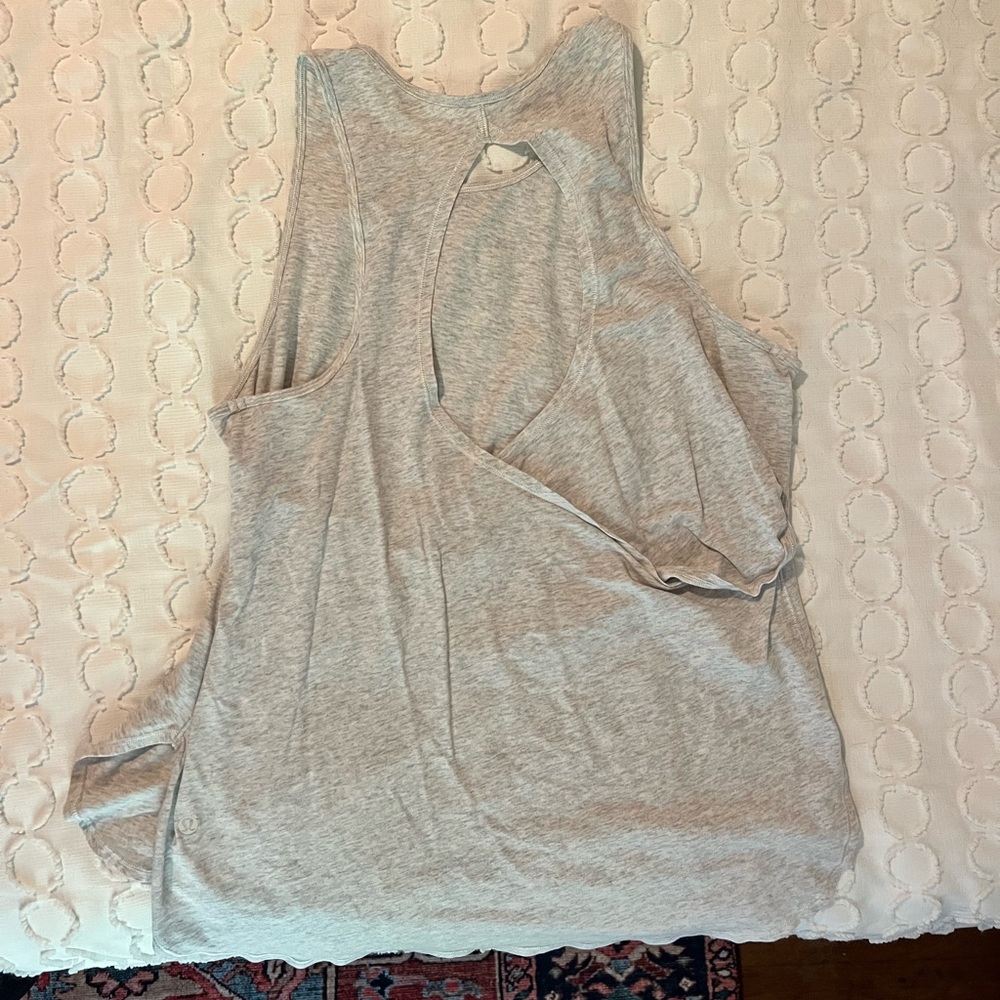 Lululemon tank tops